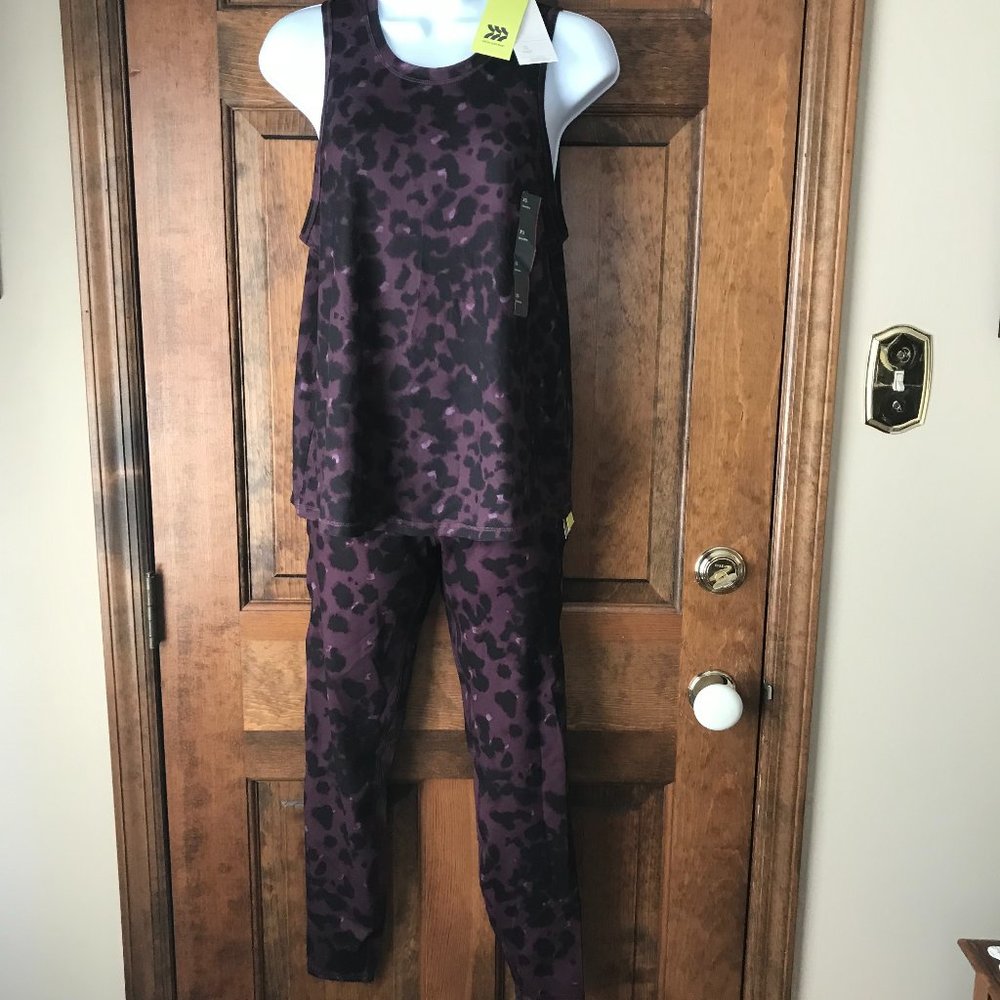 NWT All in Motion 2 Piece Set Mulberry/Black Cheetah Tank/High-Rise Leggings XS